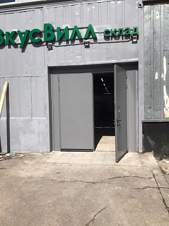 Ворота металлические распашные противопожарные